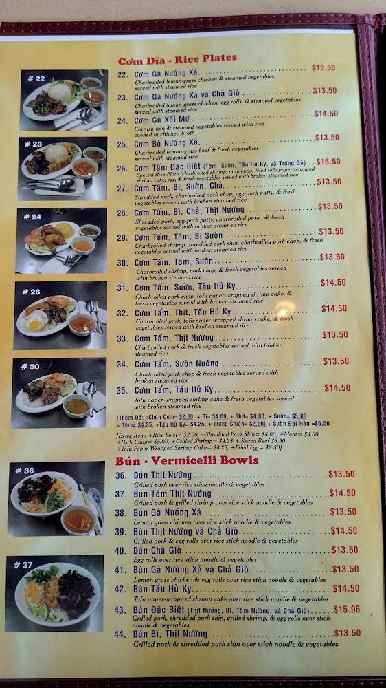 Pho Hung Restaurant B6, Bánh Hỏi Chạo Tôm/ Steamed Angel Hair Rice-Noodle Patties